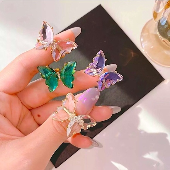 ⚜️[𝟯/$𝟭𝟴]⚜️Gray Butterfly Crystal Gold Ring NEW - Picture 7 of 10